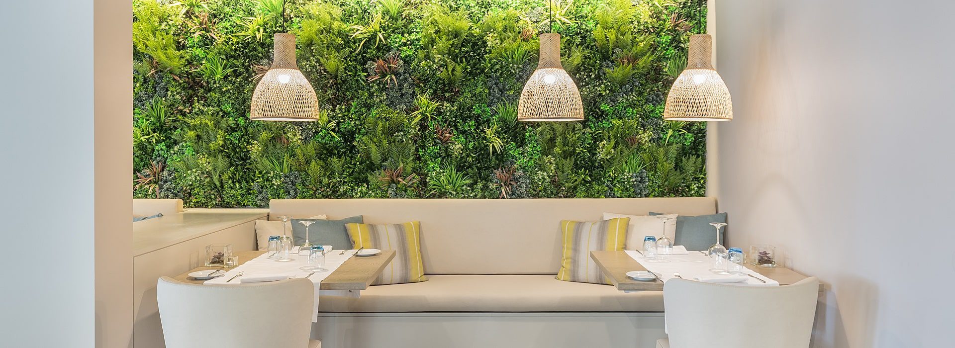 Restaurant Interior Design Green Wall