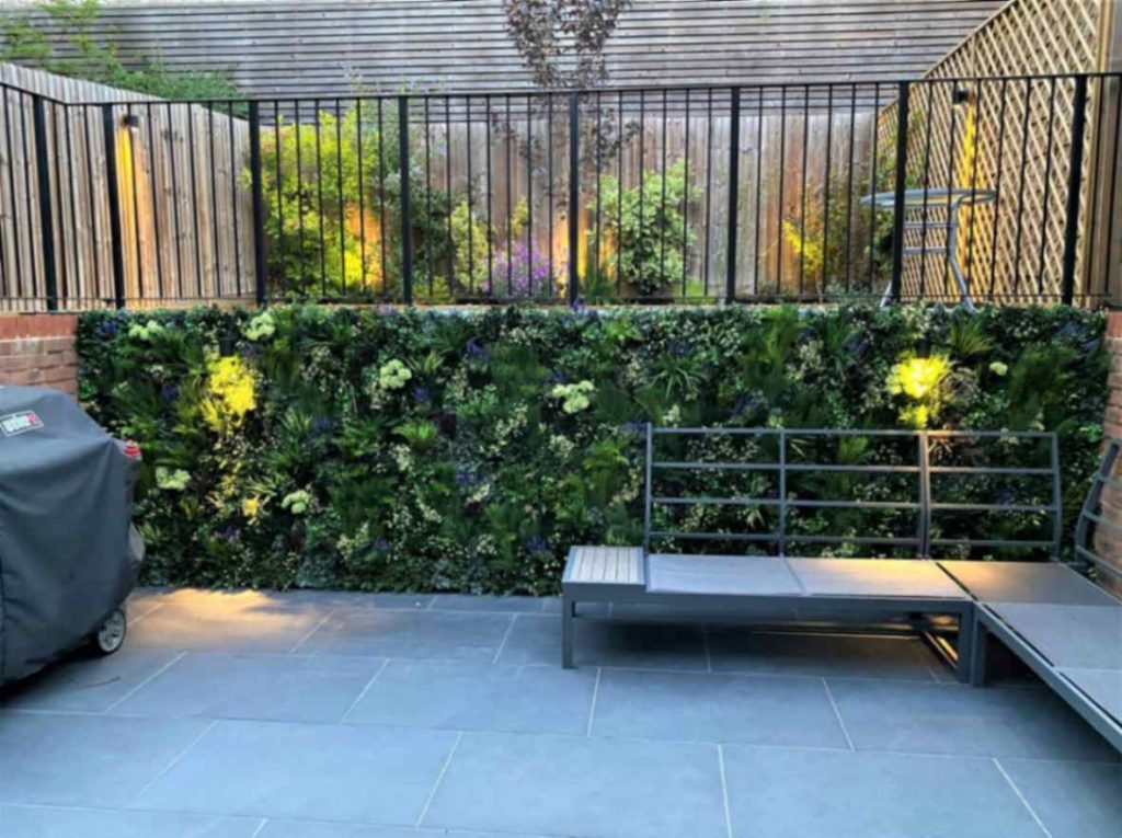 Private Garden Green Wall
